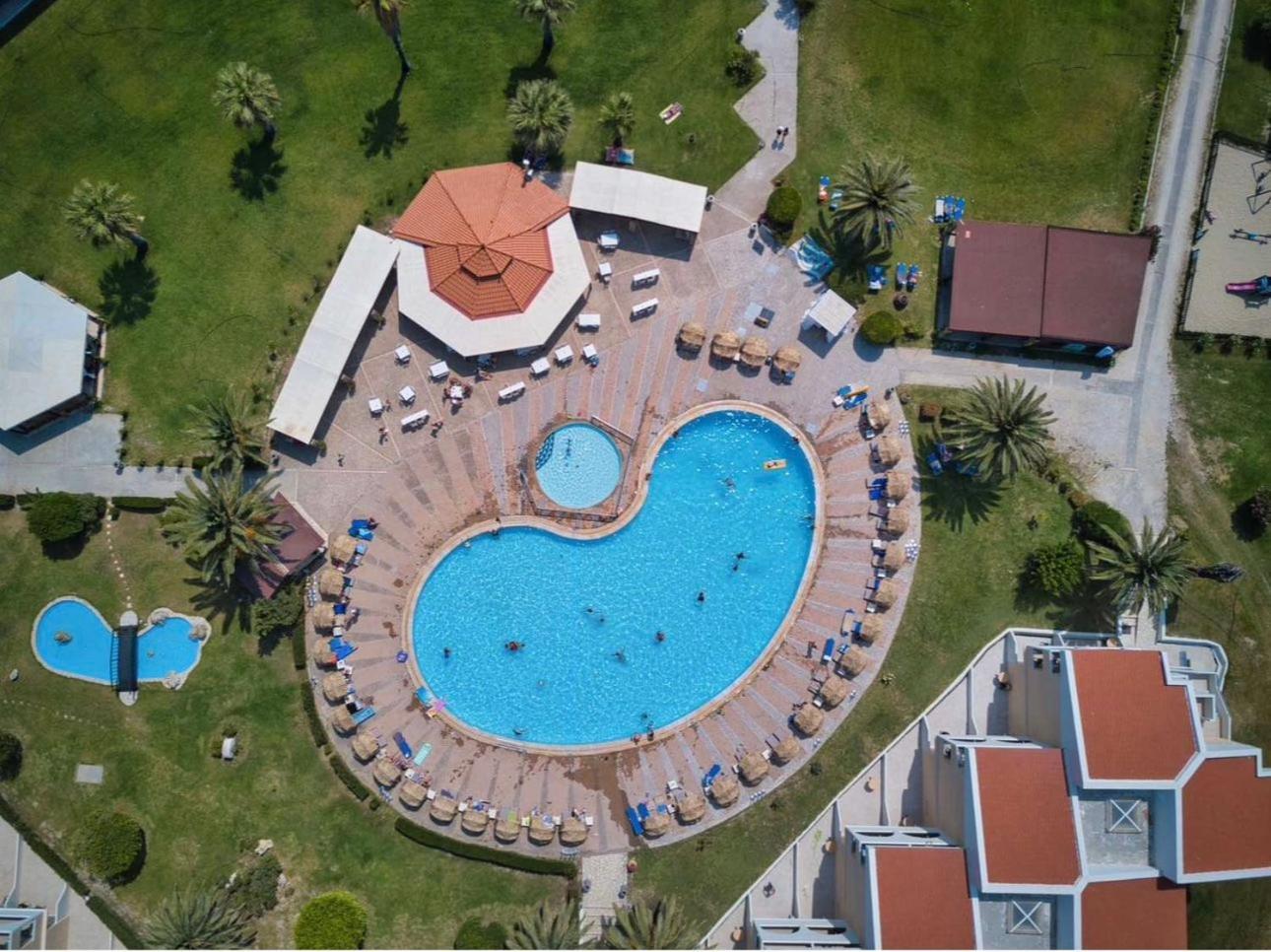 Argile Resort Mantzavinata Bagian luar foto