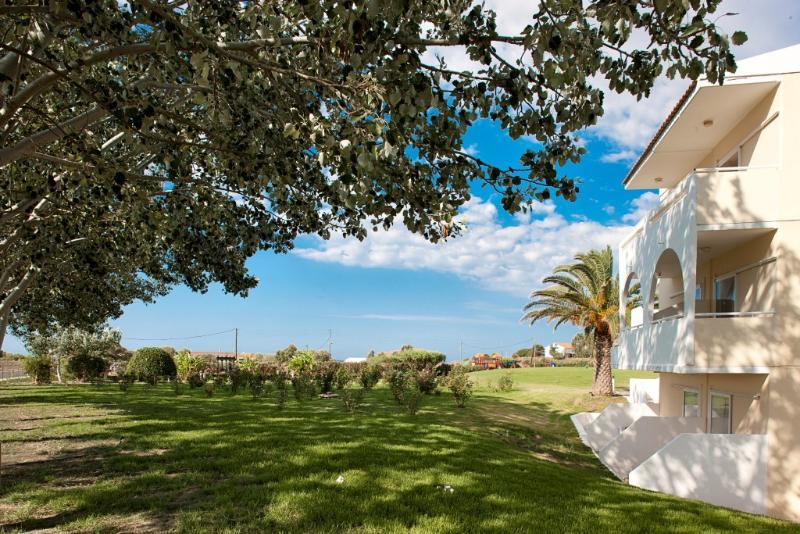 Argile Resort Mantzavinata Bagian luar foto